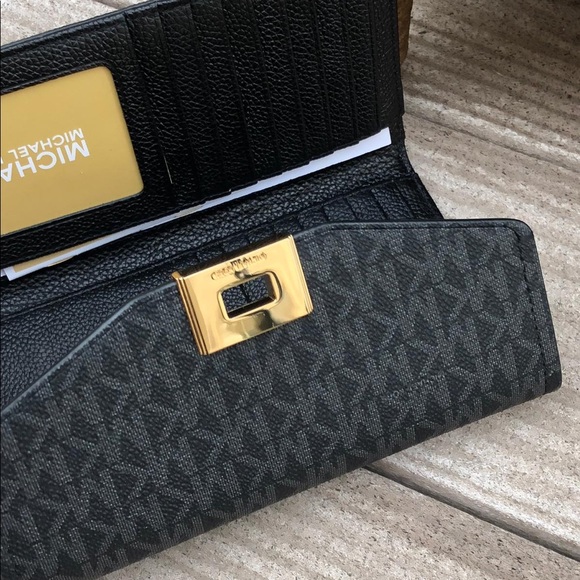 Michael kors casie trifold wallet black signature - Picture 2 of 6